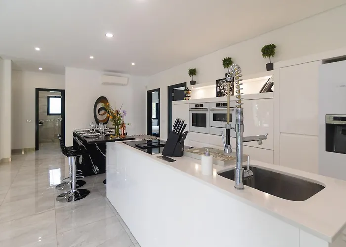 Olivia - New! Villa Olhão