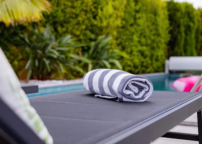 Olivia - New! Villa *