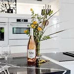 Villa Olivia - New!